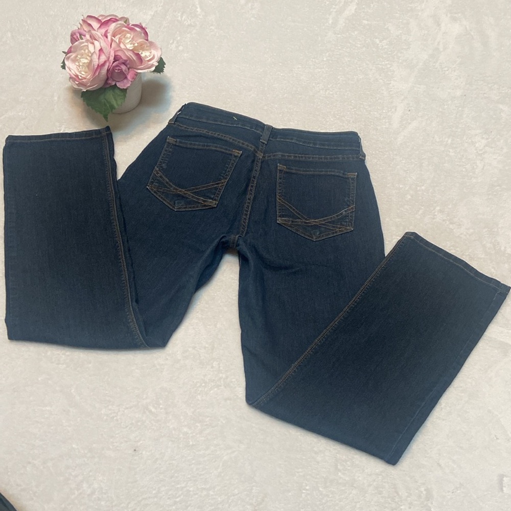 NYDJ Size 6P MARILYN STRAIGHT Blue Jeans - Picture 9 of 12